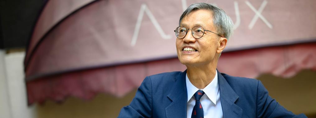 Dr Albert Lung FCG HKFCG